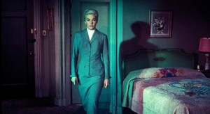 judy_devient_madeleine_Kim_Novak_vertigo_hitchcock_sueurs_froides_1958_vert_apparition_77-e1420424864408